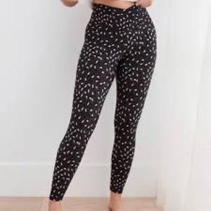 VIRAL aerie offline leggings black cheetah print